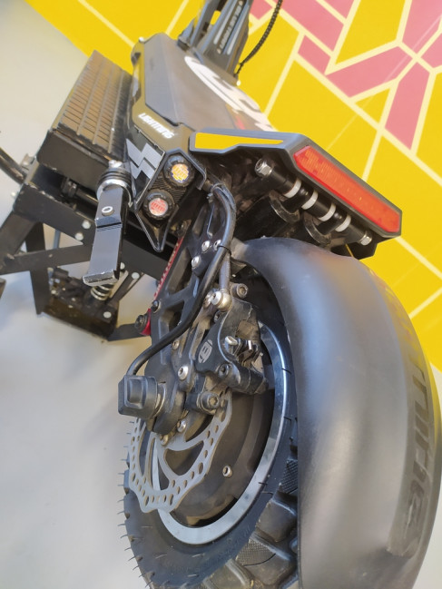 Bluetran lightning - jazdená 2500 km