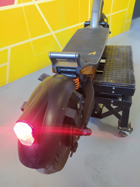 Apollo City Pro - jazdená 2000 km