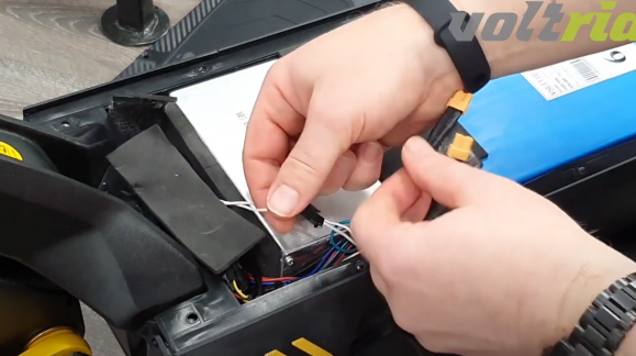 Odstránenie obmedzovača rýchlosti na VSETT 10+